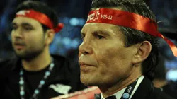 Julio César Chávez alega por la inocencia de su hijo (Photo by Jeff Bottari/Getty Images)