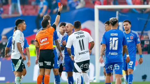 Marcelo Díaz fue expulsado en Universidad de Chile. (Foto: Photosport)