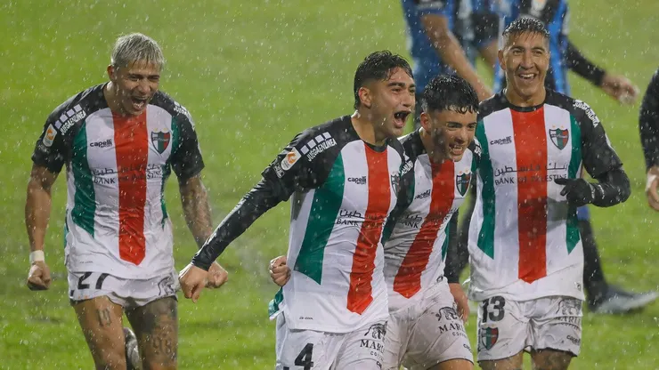Palestino salta a la cancha en Bolivia.