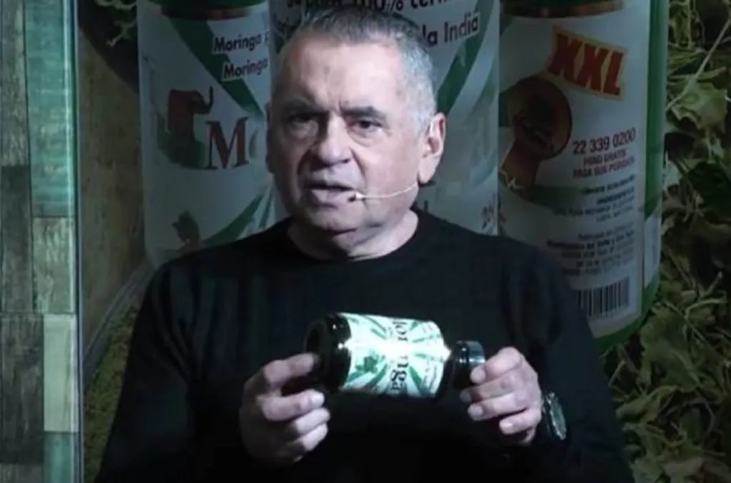 Omar Gárate, locutor y conductor de radio y TV.