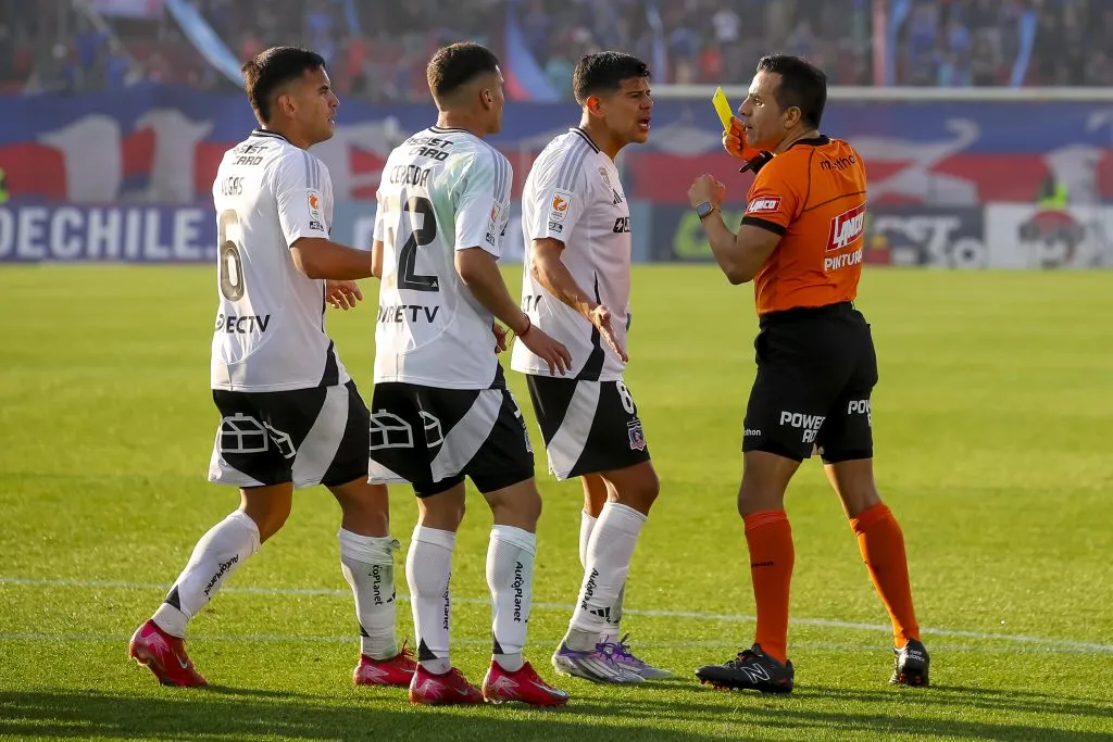 Esteban Pavez y Sebastián Vegas recibieron una fecha de suspensión. (Foto: Pepe Alvújar/Photosport)
