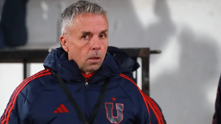 Gustavo Álvarez asegura desconocer todo en materia de refuerzos sobre U. de Chile.