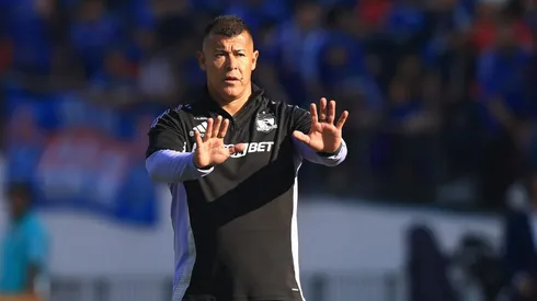 Analizan una posible denuncia contra Jorge Almirón.