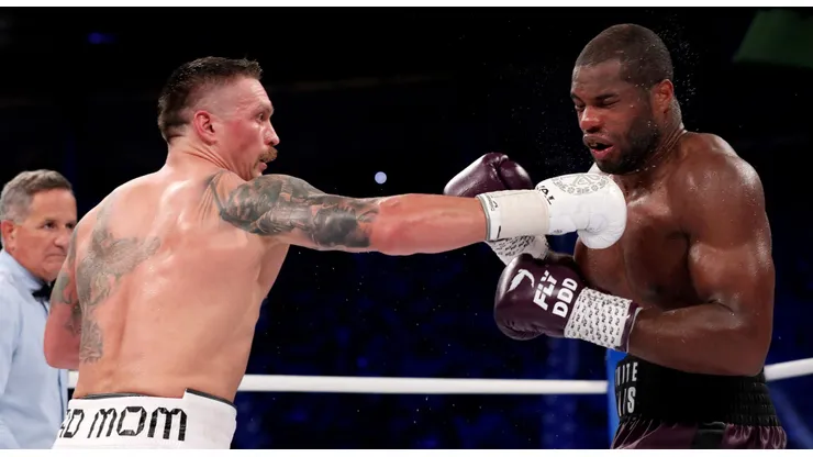 Oleksander Usyk sigue siendo el monarca indiscutido del peso pesado (Photo by Gabriel Kuchta/Getty Images)