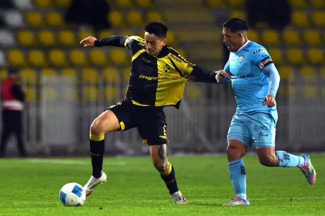 Coquimbo Unido no tuvo problemas y goleó 4-1 a Deportes Iquique.