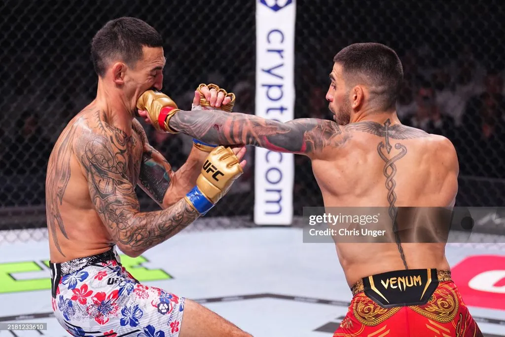 Ilia Topuria se adjudica el cinturón BMF sin haberlo ganado (Photo by Chris Unger/Zuffa LLC)