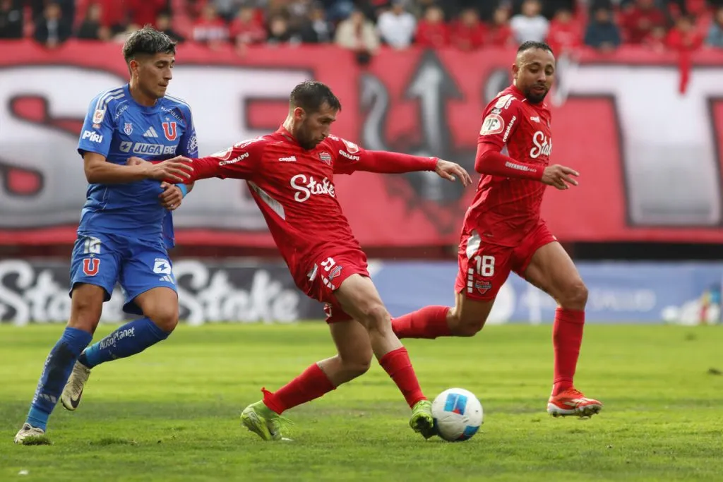 La U y Ñublense animaron entretenido partido en el sur. | Foto: Photosport