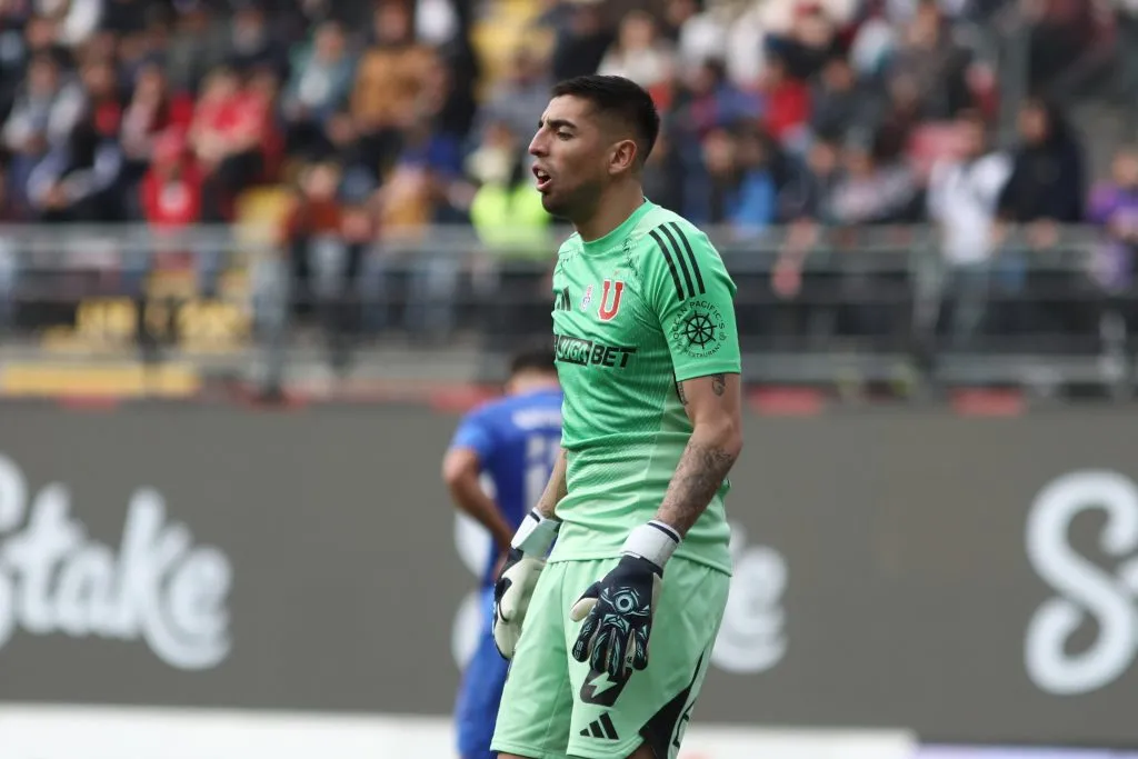 Cristián Caamaño calificó que fue flojo lo de Gabriel Castellón en el gol de Matías Plaza para Ñublense. (Foto: Photosport)