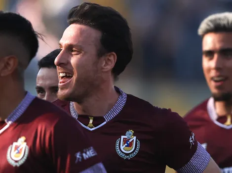 Ángelo Henríquez tiene un noble gesto al reconocer el mérito de Colo Colo: “Reaccionaron bien"