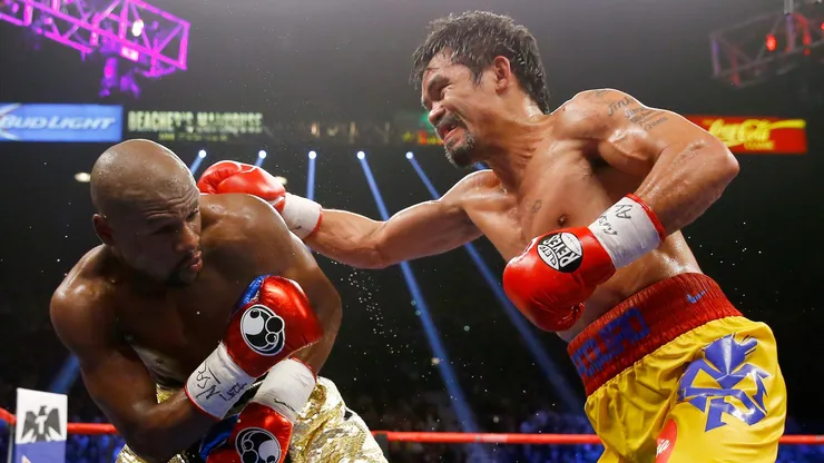 Pacquiao calienta una posible revancha con Mayweather (Photo by Al Bello/Getty Images)