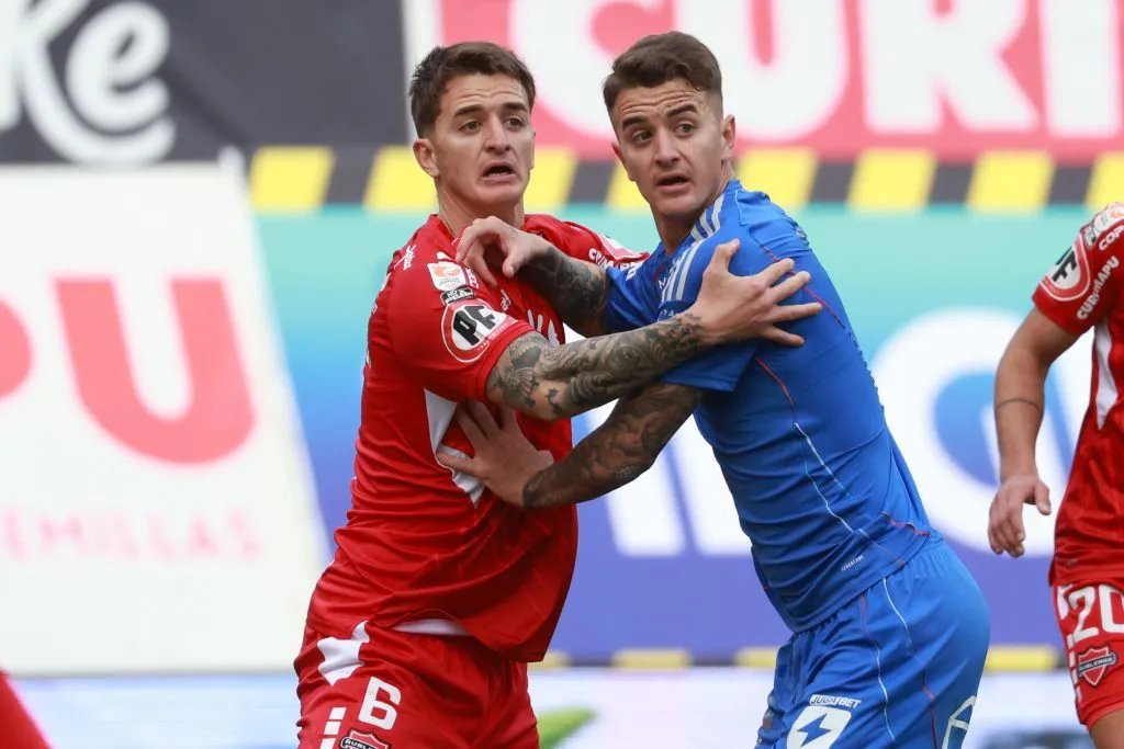 Los hermanos Calderón se enfrentaron en el empate entre Ñublense y Universidad de Chile.