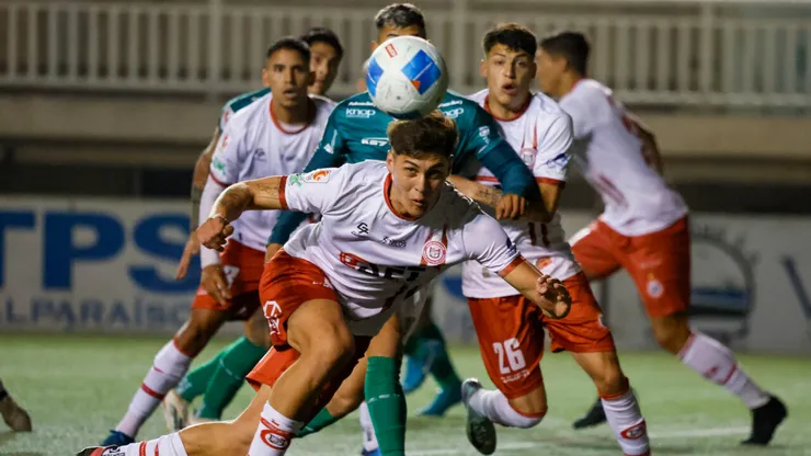 Unión San Felipe dio la sorpresa ante Santiago Wanderers (Photosport).