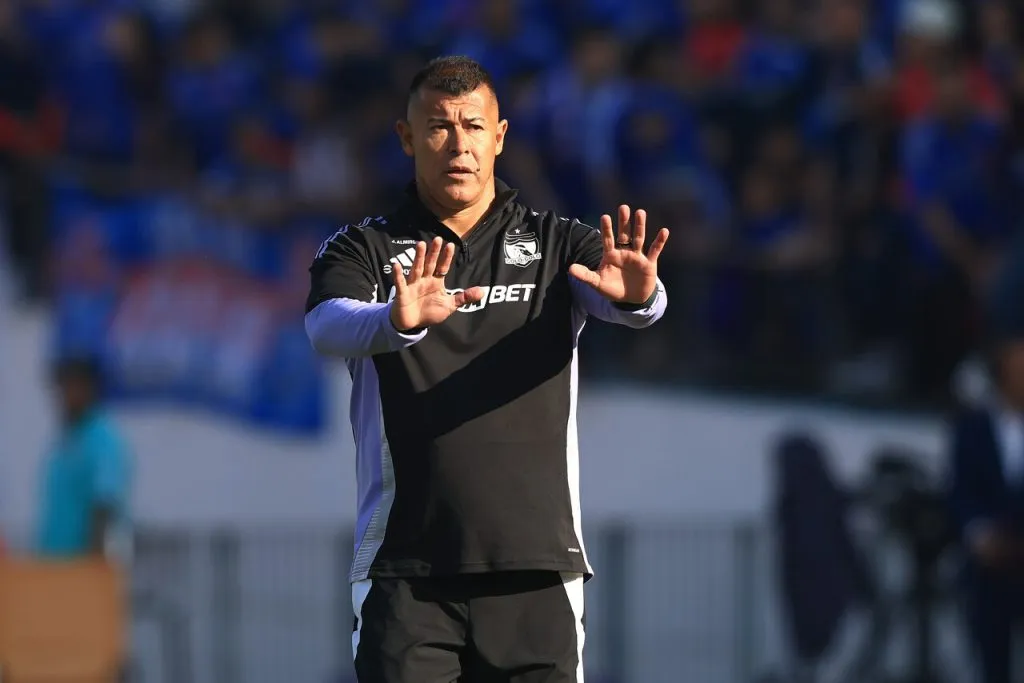 Almirón ha sido fuertemente cuestionado | Foto: Photosport