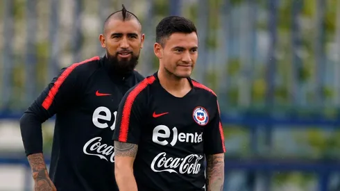 El exseleccionado nacional habló sobre Arturo Vidal y Charles Aránguiz
