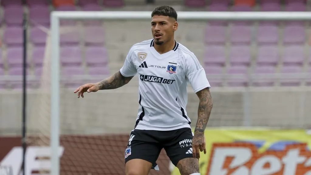 Alan Saldivia mantiene el foco en Colo Colo (Foto: Photosport)