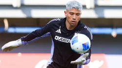 Brayan Cor´tes recibe críticas por los hinchas de Peñarol