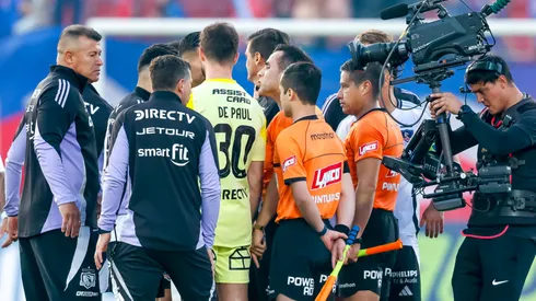 Piero Maza expulsó a Jorge Almirón en el Superclásico (Photosport).