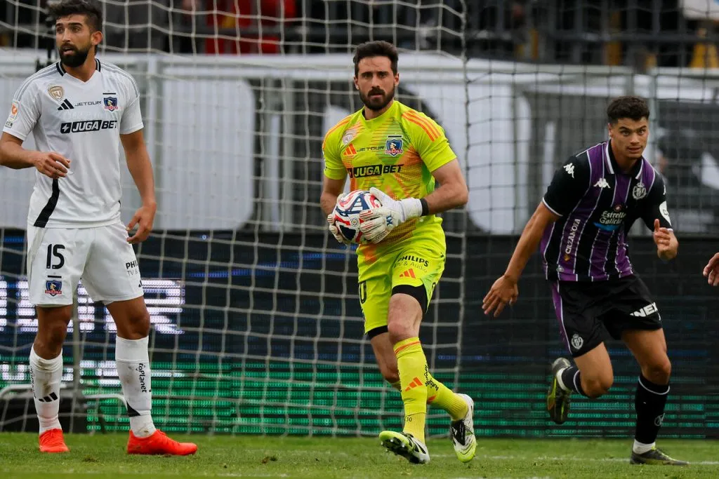 Bravo destaca de gran forma a De Paul | Foto: Photosport