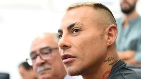 Eduardo Vargas se alejó totalmente de Universidad de Chile.