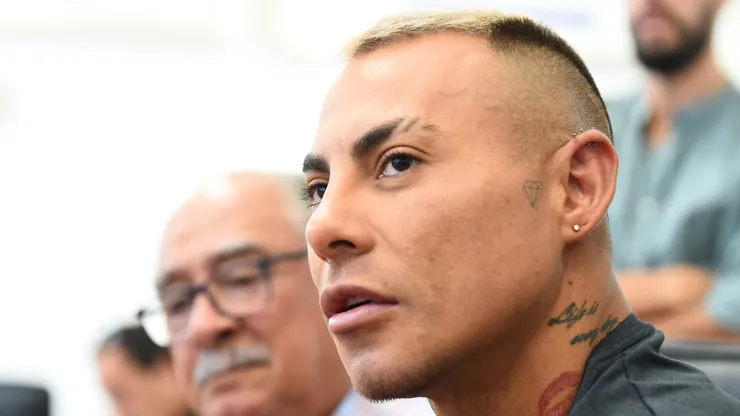 Eduardo Vargas se alejó totalmente de Universidad de Chile.