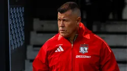 Jorge Almirón se toma con humor la cena que tuvieron sus pupilos (Foto: Photosport)