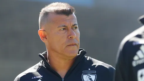 Jorge Almirón nuevamente vio la cartulina roja (Foto: Photosport).