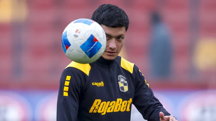 Cristián Zavala tiene nueva cláusula de salida en Colo Colo.