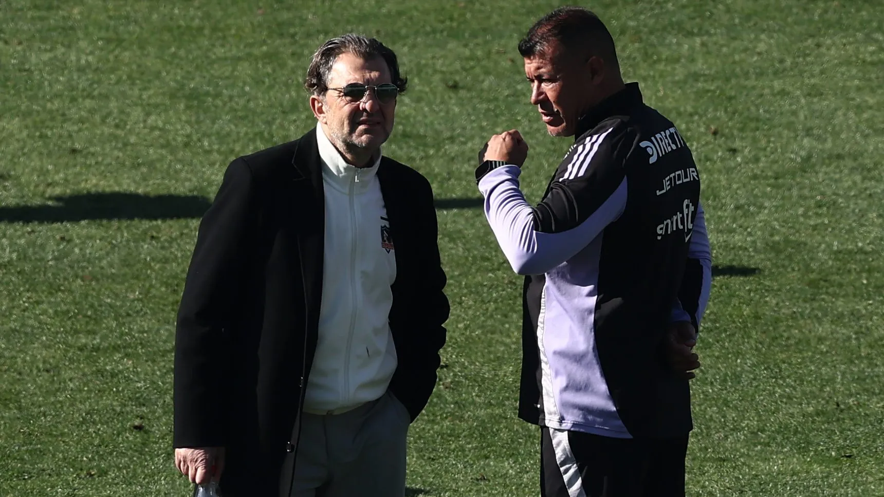 Aníbal Mosa comunicó la decisión de Colo Colo con Brayan Cortés. (Foto: Javier Torres/Photosport)