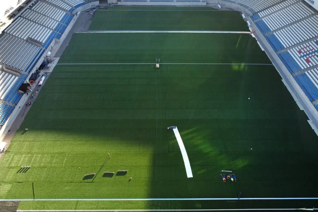 La UC deberá seguir esperando por su nuevo estadio. | Foto: Photosport