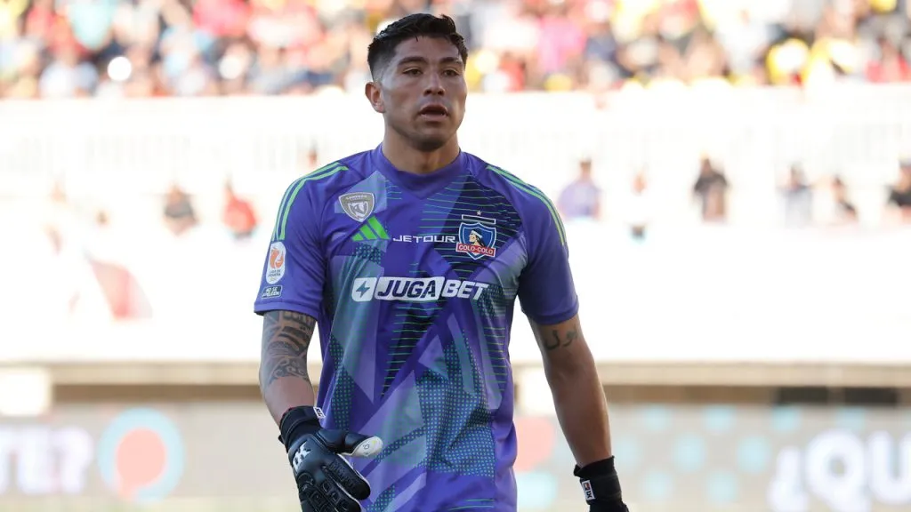Brayan Cortés parte de Colo Colo y será nuevo arquero de Peñarol.