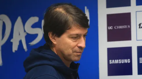 El DT de los Cruzados reconoció el duro impacto anímico en el plantel.