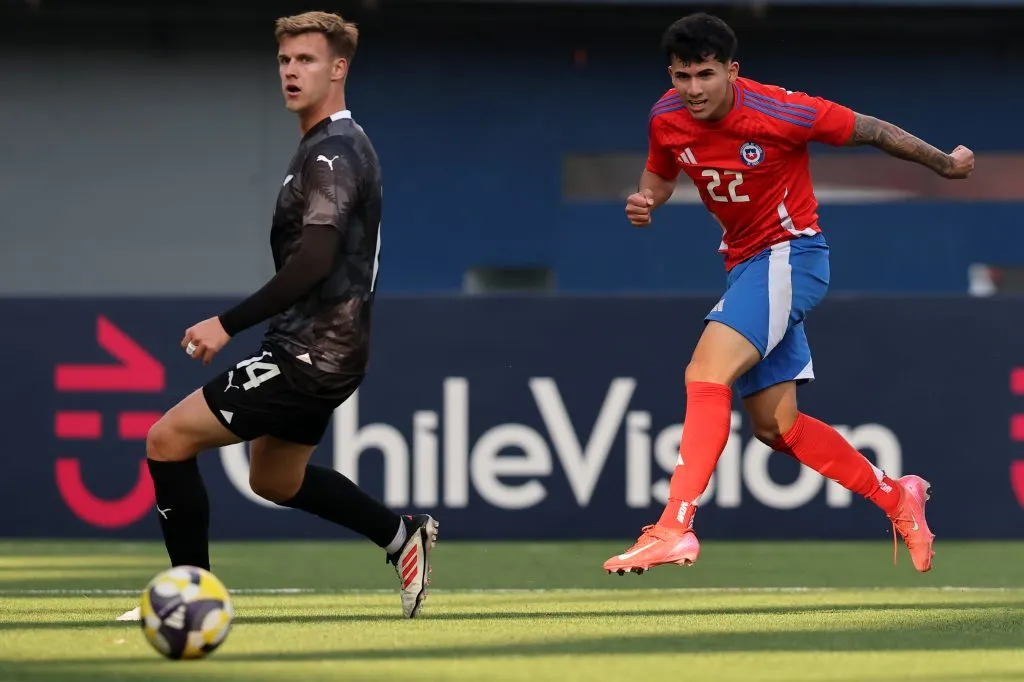 Vicente Álvarez ha sido una de las figuras jóvenes más destacadas en la Primera B | FOTO: Javier Torres/Photosport