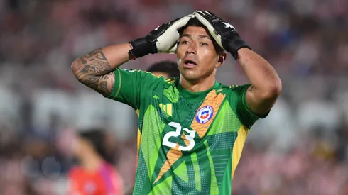 Se estanca la salida de Brayan Cortés de Colo Colo hacia Peñarol.