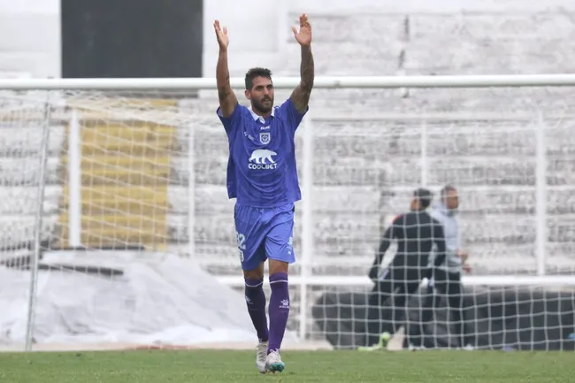 Joaquín Larrivey espera dirigir tras el retiro. (Foto: Photosport)