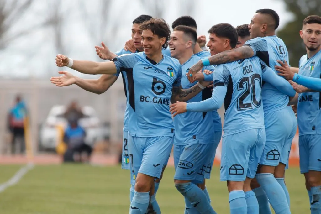 Sarrafiore le dio el triunfo a los locales | Foto: Photopost