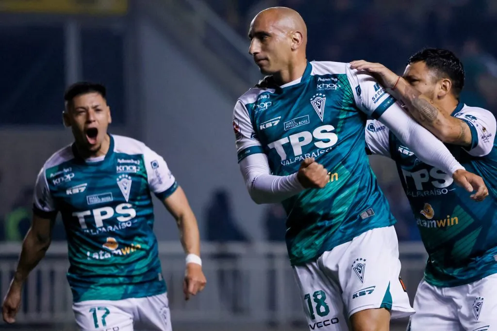 Sergio Felipe autor del gol del triunfo de Santiago Wanderers (Photosport).