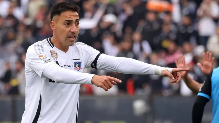 Javier Correa le da un importante dolor de cabeza a Colo Colo
