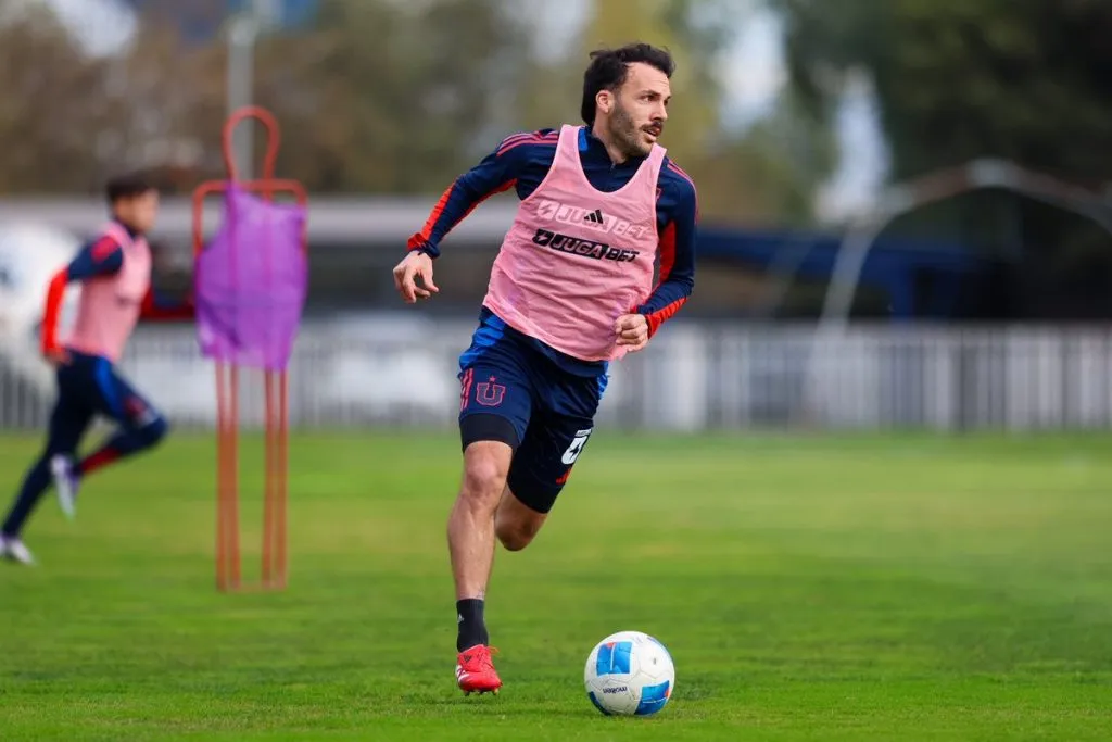 Sebastián Rodríguez se puso rápidamente a disposición de Gustavo Álvarez | FOTO: Universidad de Chile