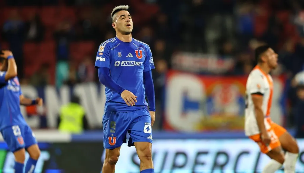 Tito Awad cree que Leandro Fernández cumplió un ciclo en Universidad de Chile. (Imagen: Photosport)