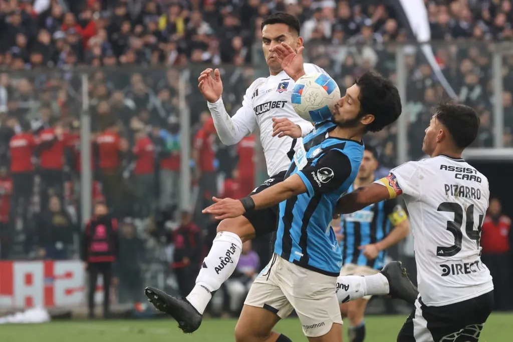 Claudio Borghi observó molestia en Sebastián Vegas. (Foto: Photosport)