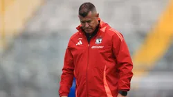 A Jorge Almirón se le acaban todos los créditos en Colo Colo. (Foto: Photosport)