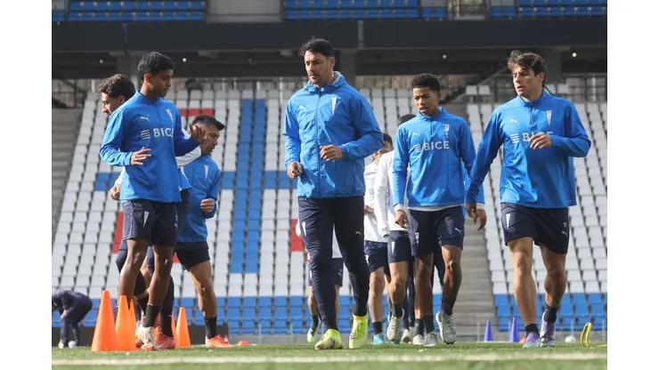 Universidad Católica recibe noticia respecto al partido ante Ñublense. (Foto: Photosport)