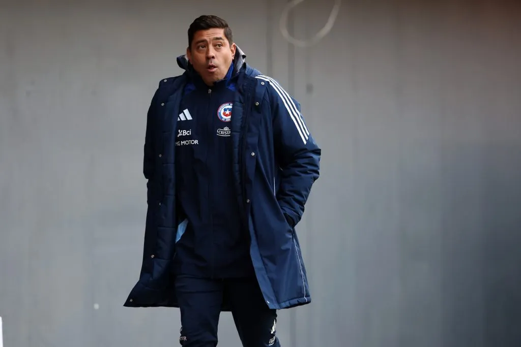 Córdova dejaría afuera a Damián Pizarro. | Foto: Photosport