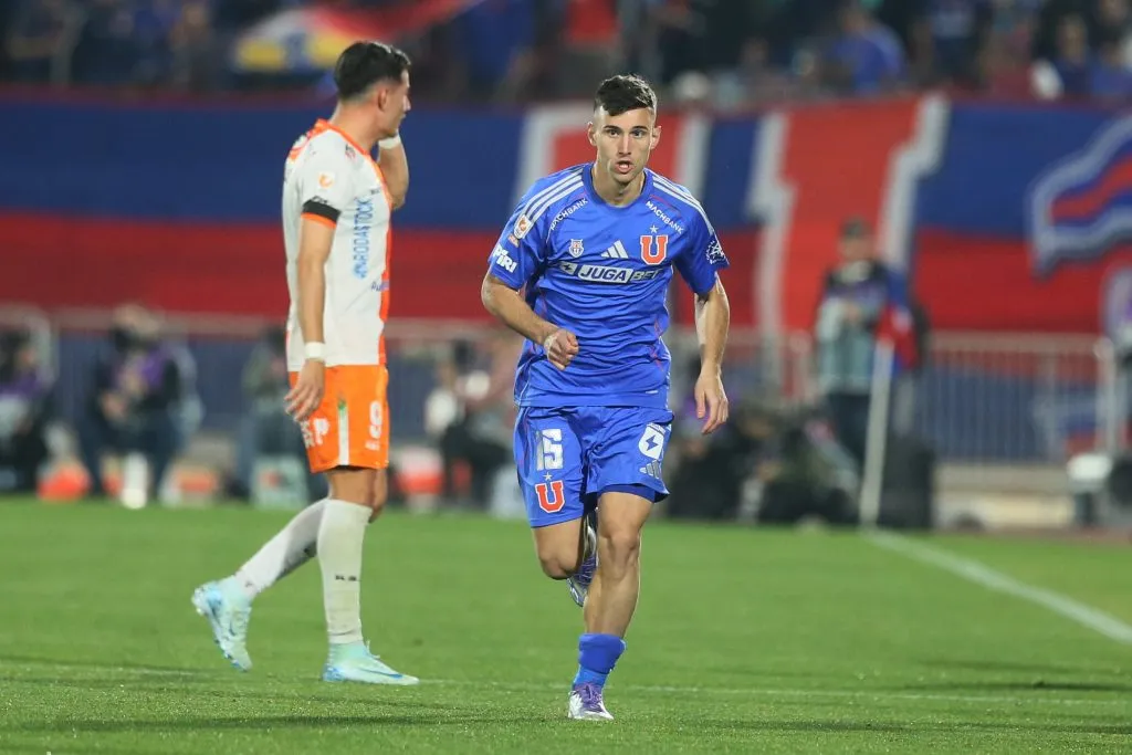 Felipe Salomoni ya debutó en el ámbito local e internacional con la camiseta de la U | FOTO: Dragomir Yankovic/Photosport