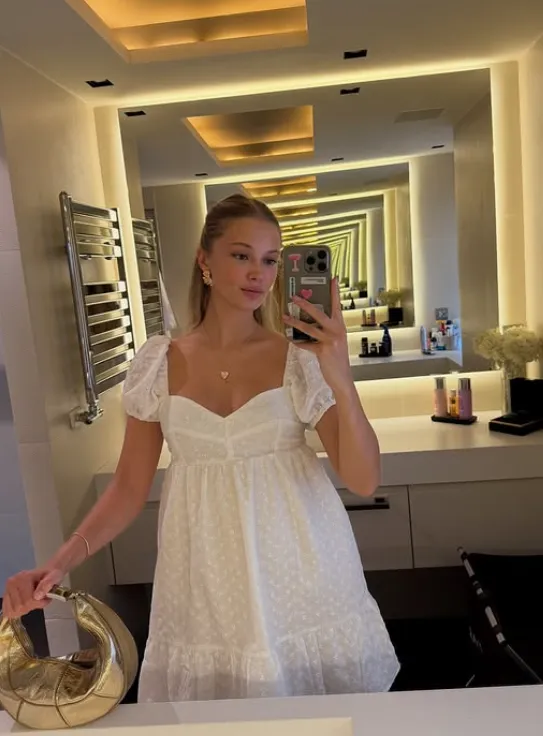 Alexandra Litvinova, novia de Alexis Sánchez (Instagram).