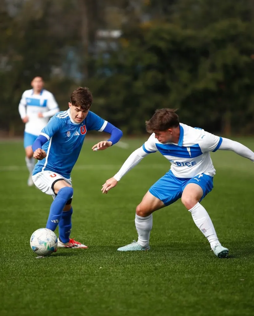 Andrés Bolaño se luce fin de semana a fin de semana con la camiseta de la U | FOTO: Instagram Universidad de Chile