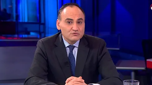 Tapia aborda el presente albo.