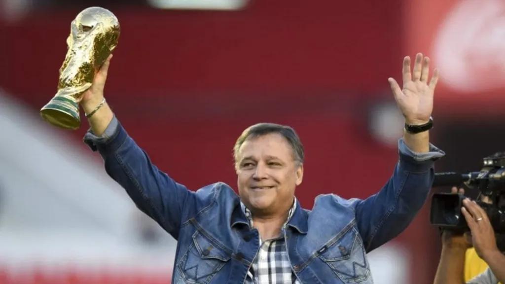 Daniel Bertoni se refirió al fallo CONMEBOL entre Independiente y Universidad de Chile.