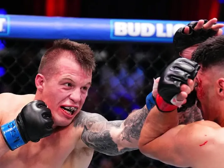 El Tanke no pudo en el DWCS y cae por decisión ante Panferov