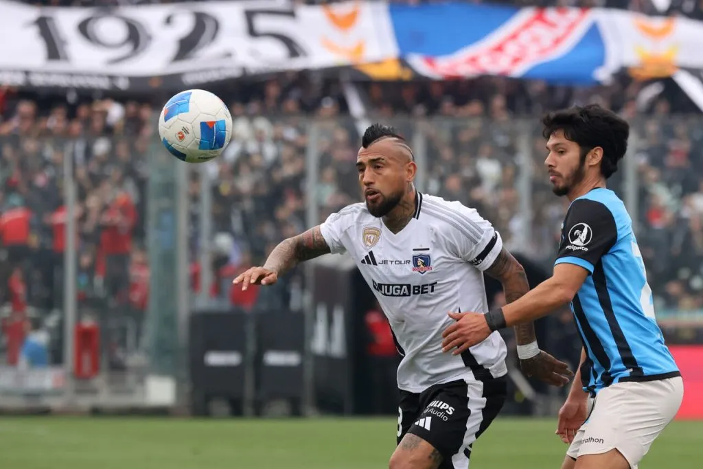 Arturo Vidal divide en Colo Colo. | Foto: Photosport